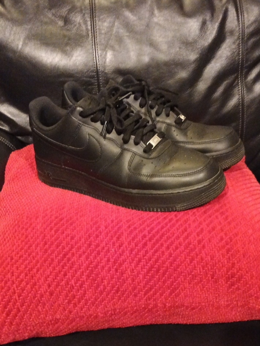 Nike Black Leather Low-Top Sneakers - Matte Black